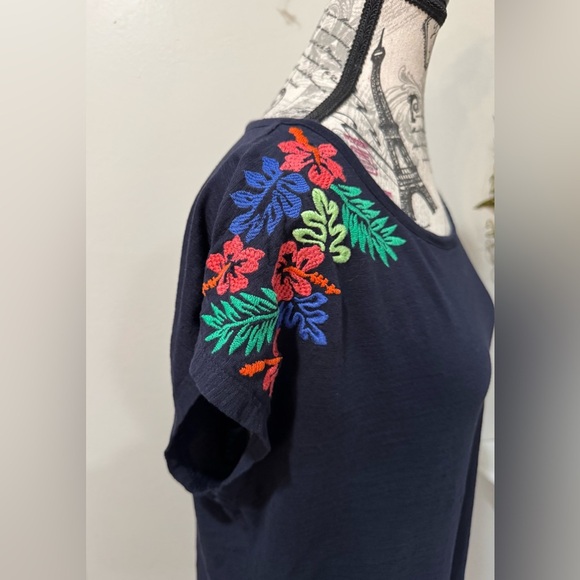 Talbots Floral Embroidered dark Blue Sleevless Top size Large - Picture 4 of 8